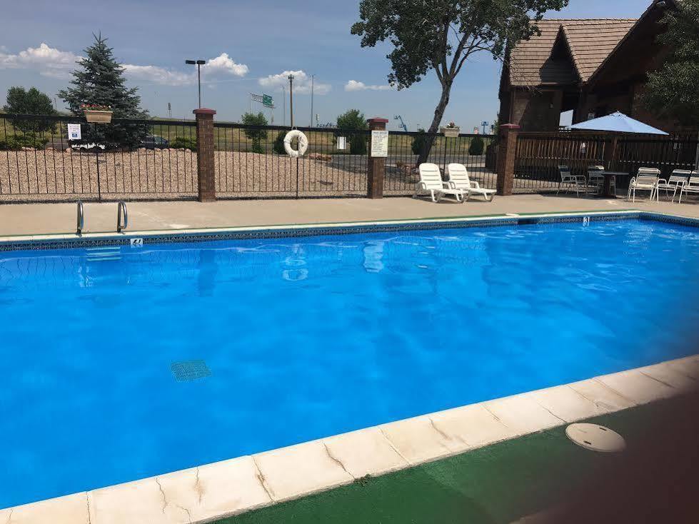 Americas Best Value Inn & Suites Ft Collins E At I-25 Fort Collins Exterior foto