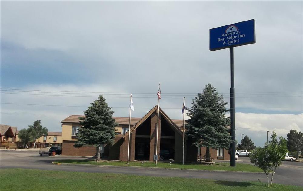Americas Best Value Inn & Suites Ft Collins E At I-25 Fort Collins Exterior foto