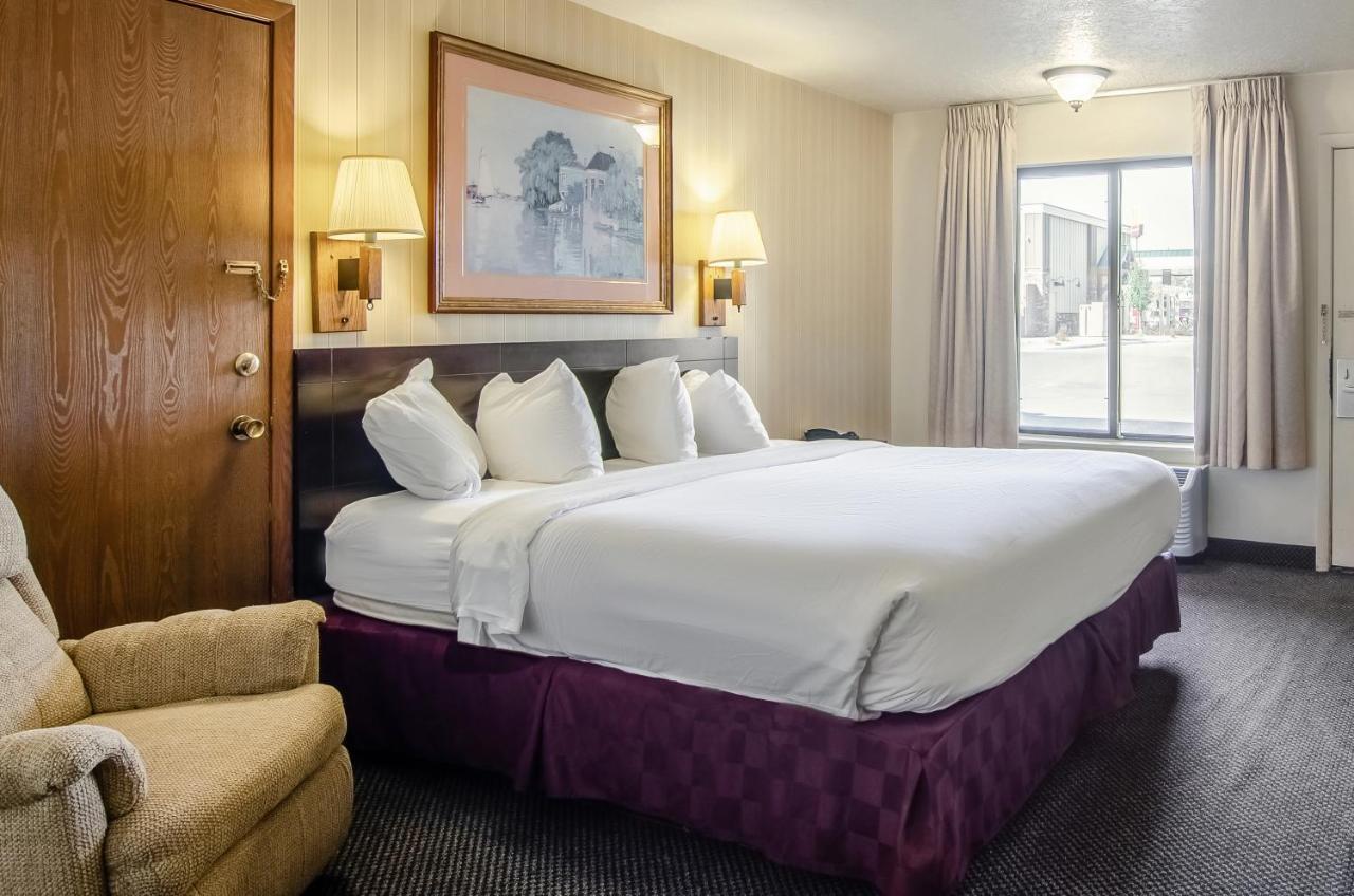 Americas Best Value Inn & Suites Ft Collins E At I-25 Fort Collins Exterior foto